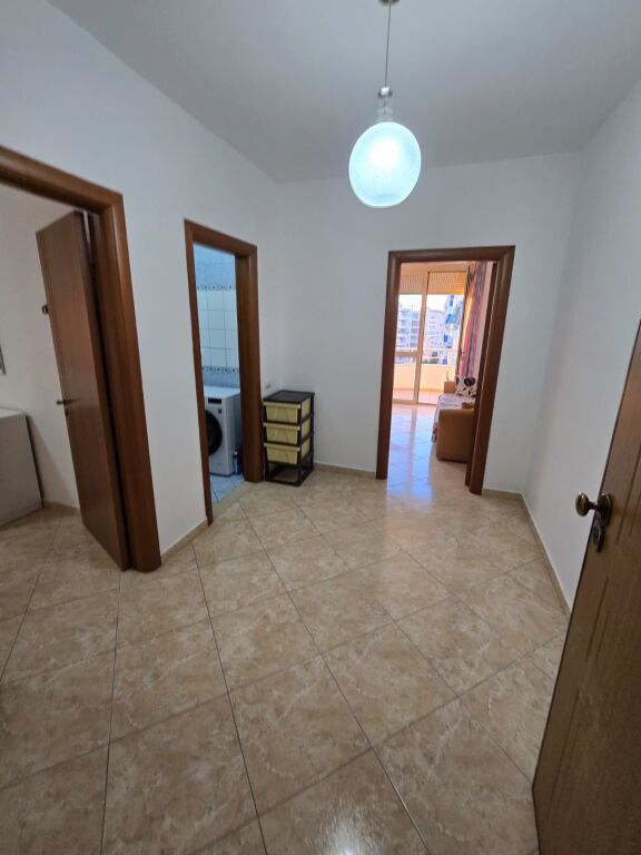 🌊 Appartamento 1+1 in affitto – Lungomare, prima linea con vista mare.