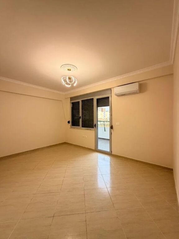 OFFICE FOR RENT 130M2 DIBRA STREET