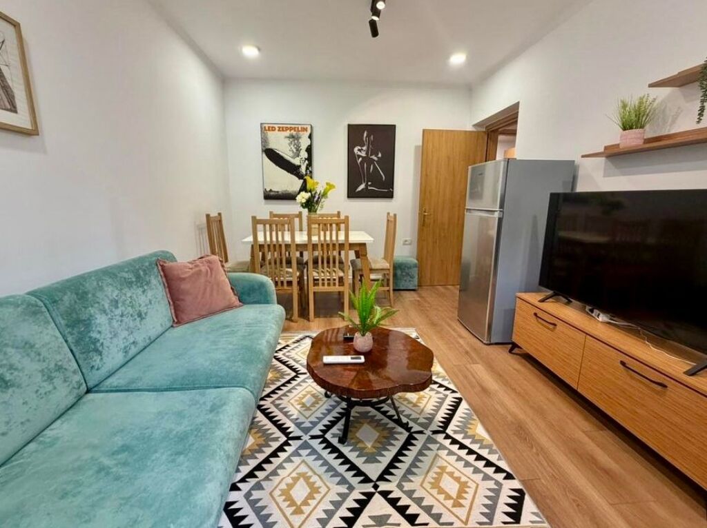 Qera, Apartament 1+1, 21Dhjetori, Tiranë. 530 €