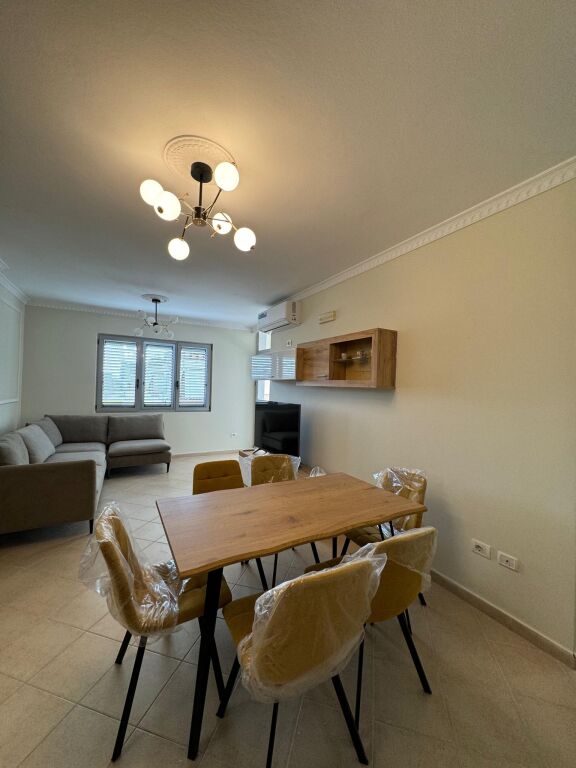 Qera | Apartament 3 + 1 | Fresku | 550 €/muaj