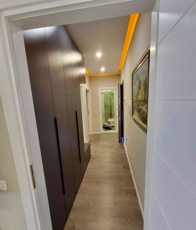 📍 Jepet me qera apartament 2+1  Kompleksi ASL Rruga Kongresi i Manastirit