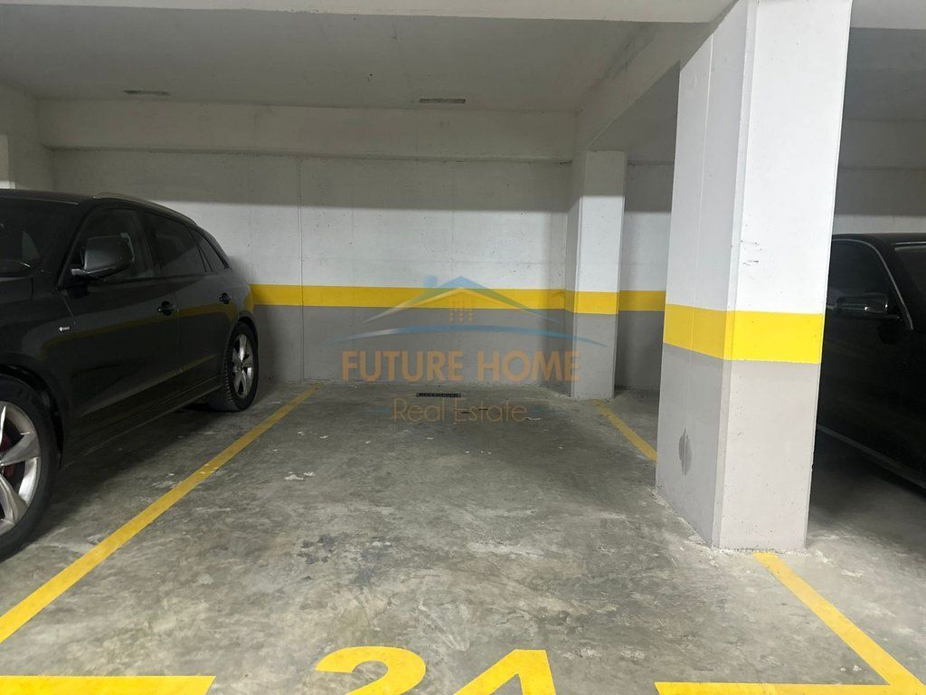Qera, Apartament 2+1+2+Post Parkimi, Bulevardi Ri, Tirane