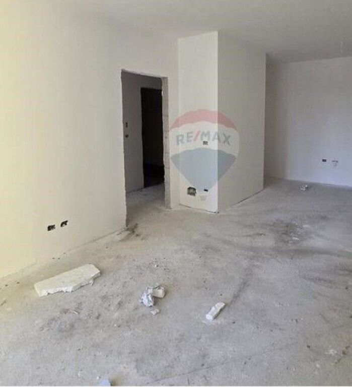 Shitet apartament 2+1+2 tek Univers City 530411001-1277