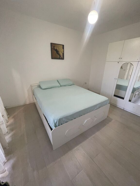 Jepet me qira 2+1 i konvertuar ne Fresk ,se bashku me 🅿️Garazh 🏷️40.000Leke
