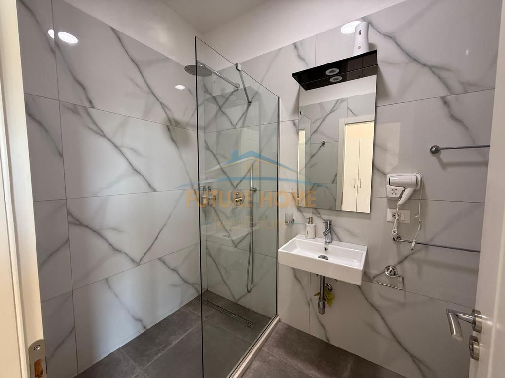 🏡 Shiten 2 studio – Stadiumi Dinamo, Tiranë