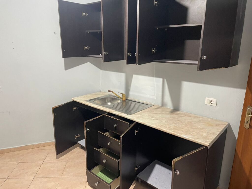 Apartament 1+1 me qira ne Yzberish, 300 mije leke