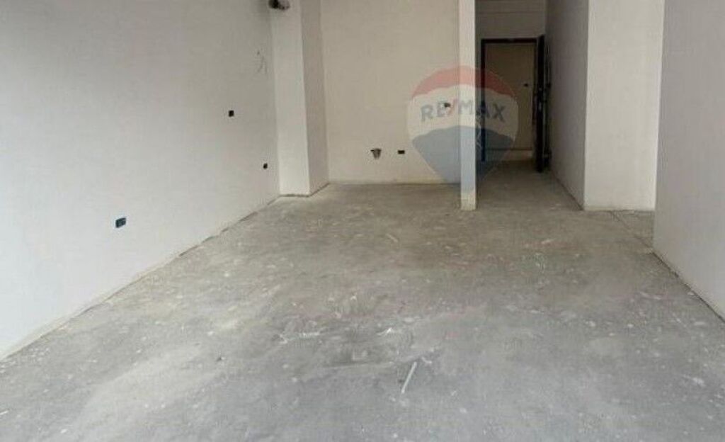 Appartamento 2+1 vicino a Kryegjyshata via Ali Demi ID: 530181090-89