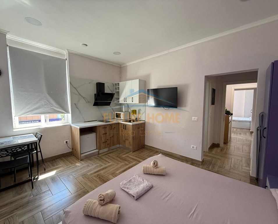 🏡 Shiten 2 studio – Stadiumi Dinamo, Tiranë