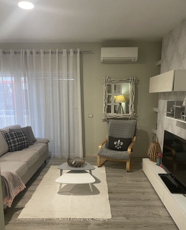Rent | Apartament 2 + 1 | Kodra e Diellit | 750 €/month