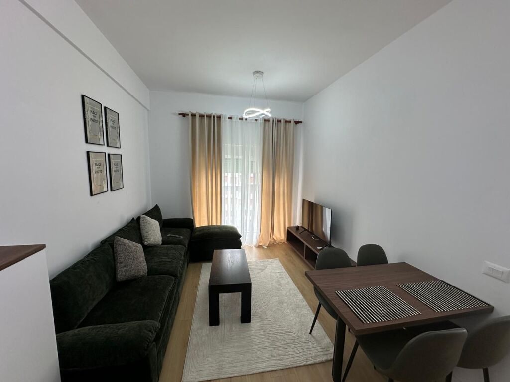 🏢In the Ali Demi area, Rezidenca Kadiu offers for rent a 1+1 apartment, newly furnished. 45,000Leke
