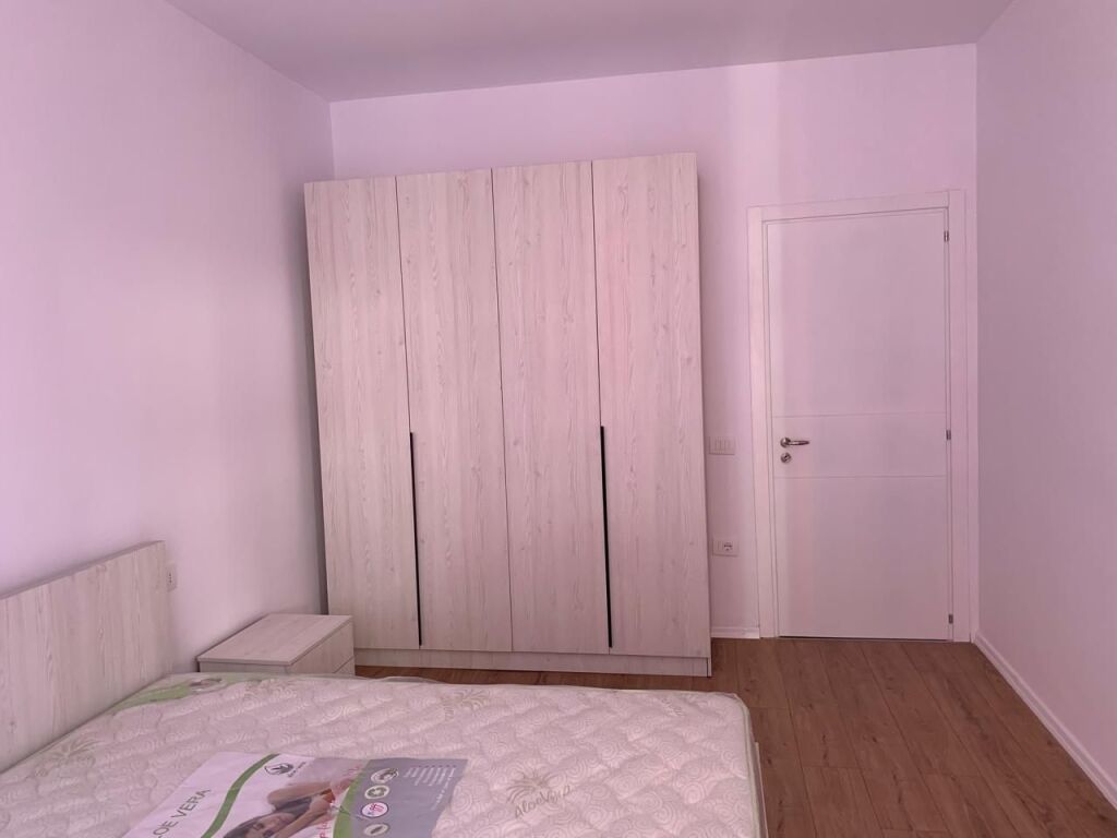Jepet me qira apartament 1+1