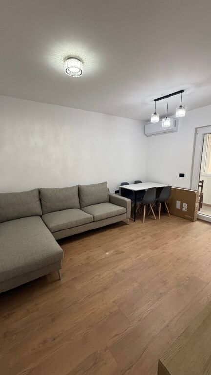 Jepet me qera apartament 1+1 i mobiluar tek Rruga Irfan Tomini