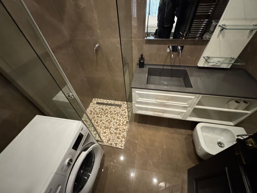 🏡 Jepet me qera 2+1+2 + parkim 📍 Kompleksi Delijorgji💶 1350€ (i diskutueshëm)