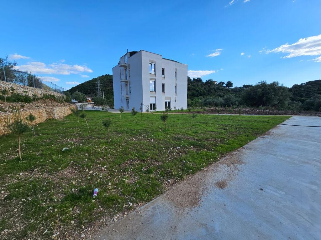 🔵 In vendita: 1+1 Himarë (te kalçeto) 📍 - (120.000 Eu) Sup: 52 m² & 1 posto auto incluso || 120.000 euro || Palazzo appena completato🔥🔥