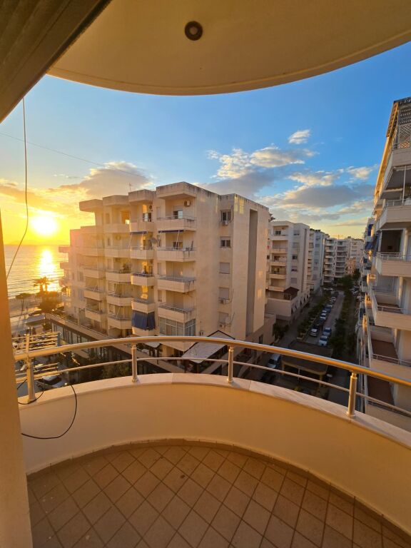 🌊 Appartamento 1+1 in affitto – Lungomare, prima linea con vista mare.