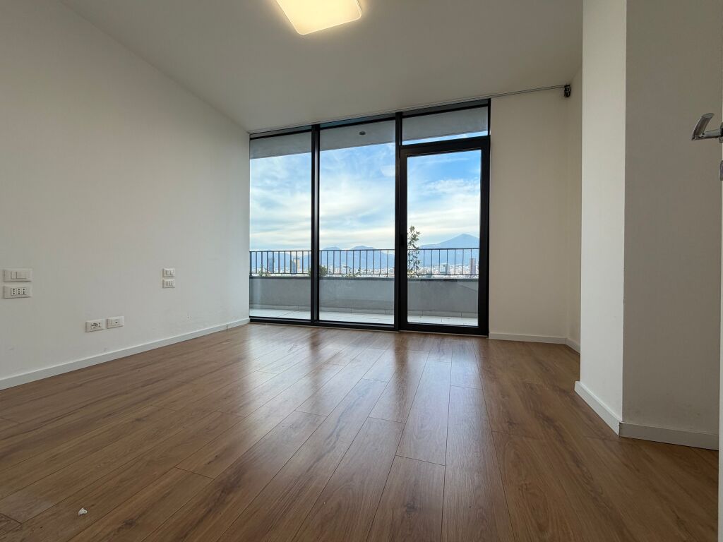 Office for Rent Lake View
