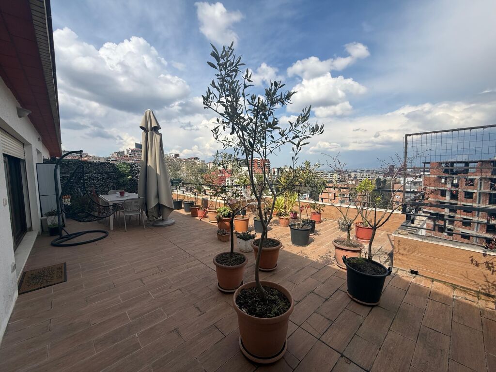 Appartamento 3+1+2 in vendita Giardino Botanico