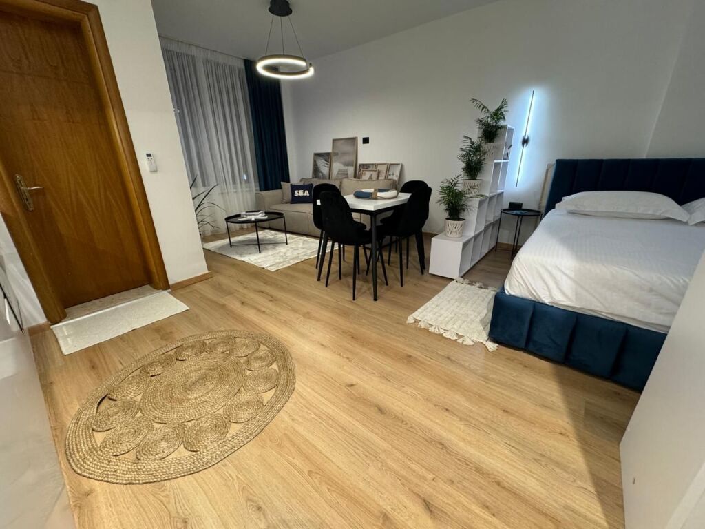 🏖️ GARSONIERE E INVESTUAR NË SHITJE – Golem
