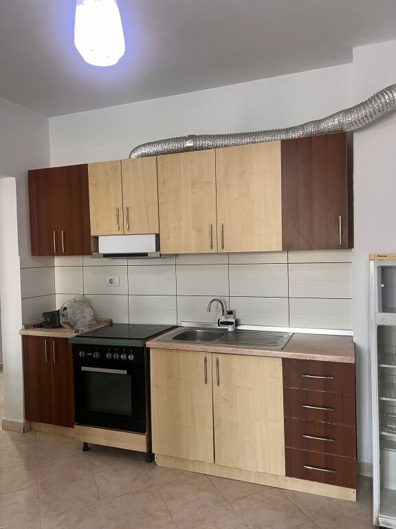 In affitto 2+1+1 ASTIR TE BAR OSLO 380 mila leke