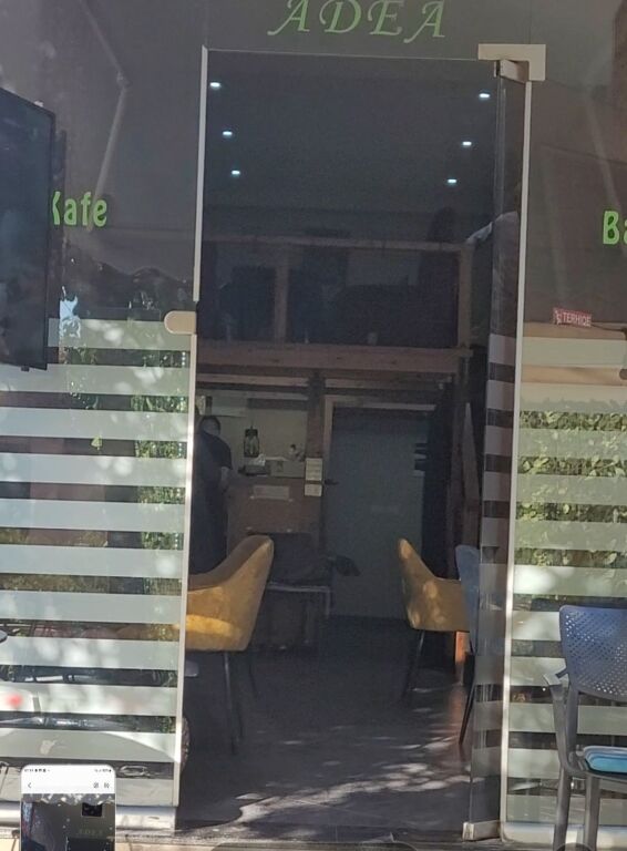 Shitet Lokal mbrapa  Mondialit