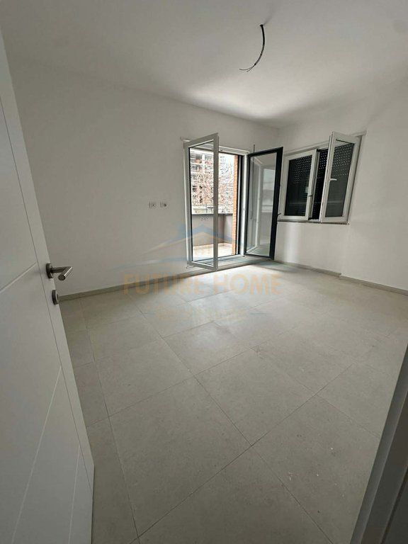 QERA APARTAMENT 2+1 MBIKALIMI PASKUQANIT   