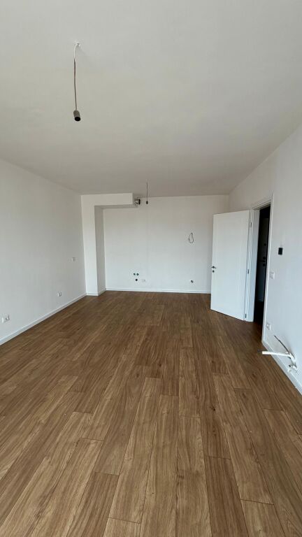 Shitet apartament 2+1 ne Bulevardin e Ri  " Orbital 1  ". 208.000 euro