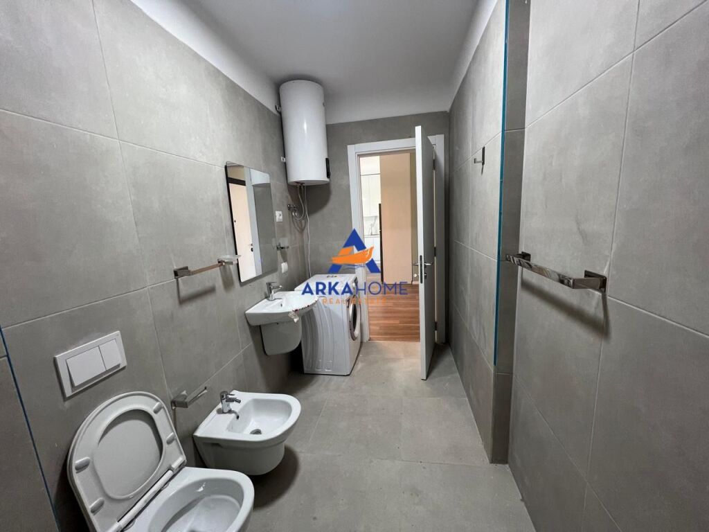 JEPET APARTAMENT ME QERA 1+1 "ISH DOGANA" 55000 LEKE