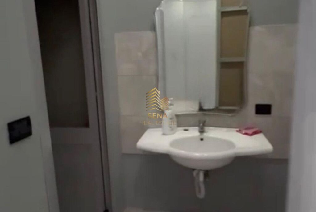 Qira, Ambient Biznesi, Rruga e Dibres, 50.000 Lek/Muaj