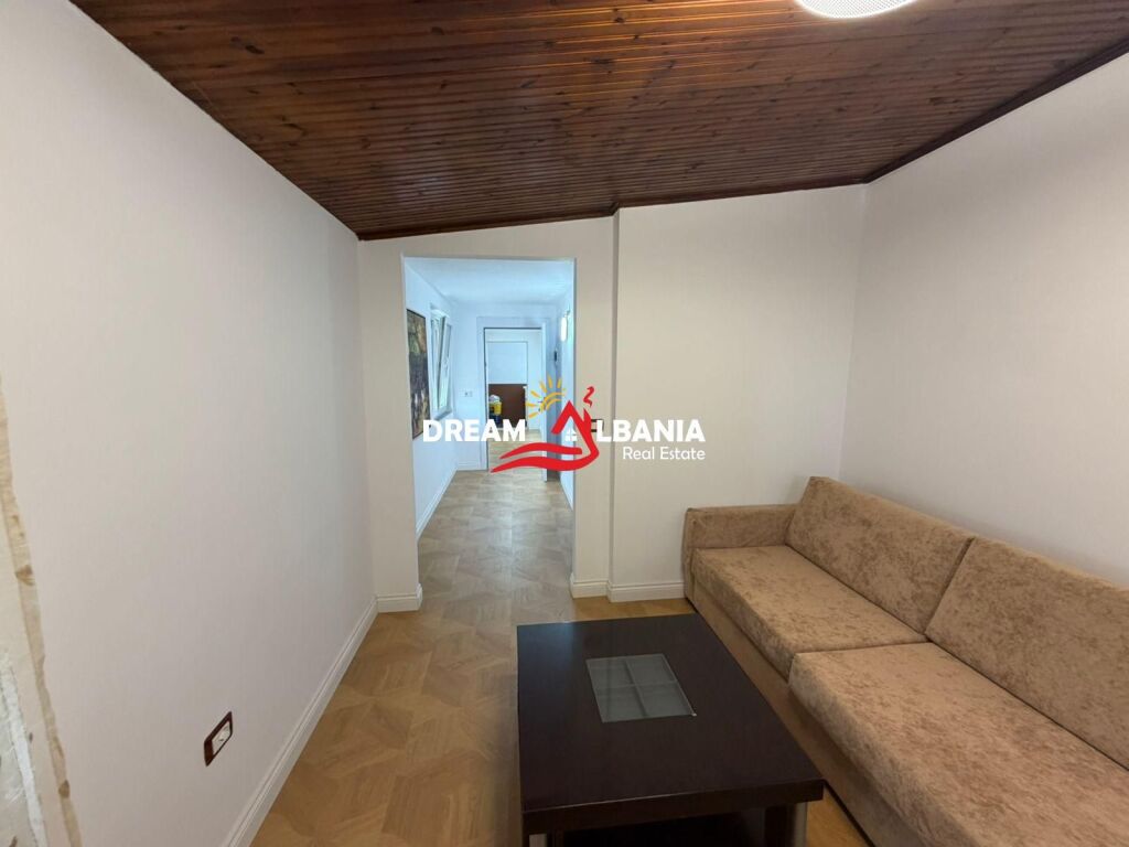 Jepet me qera apartament 2+1+2 tek Irfan Tomini prane shkolles 26 Nentori (ID 42215543)
