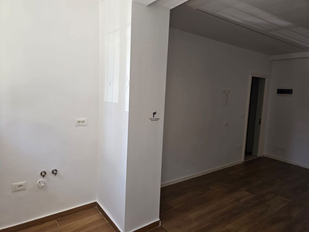 STUDIO APARTMENT FOR SALE 30M2 BARDHYL STREET 83,000 EURO