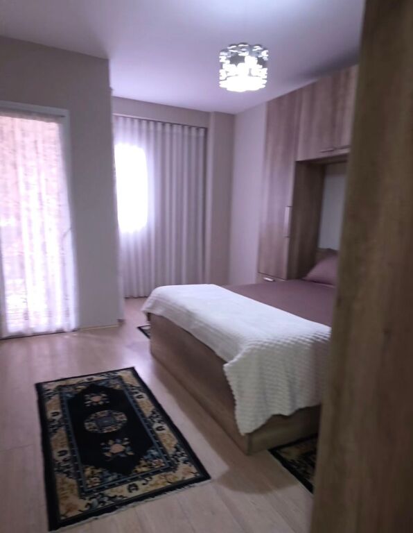 Apartament 1+1 me qira tek Ali Demi!