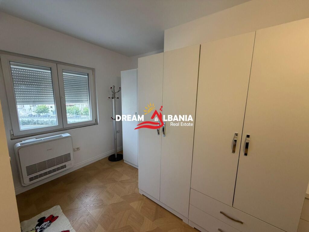 Jepet me qera apartament 2+1+2 tek Irfan Tomini prane shkolles 26 Nentori (ID 42215543)