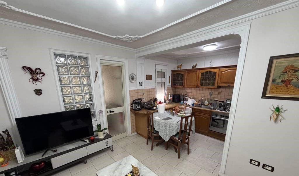 Shitet apartament 2+1 te Shkolla e Baletit!