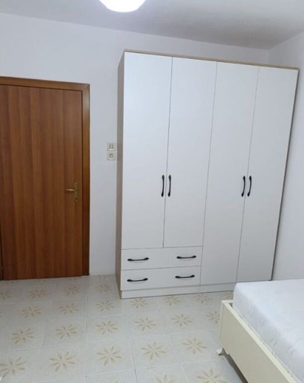 Rent | Apartament 2 + 1 | Kombinat | 500 €/month
