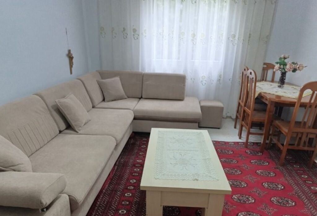 Rent | Apartament 2 + 1 | Kombinat | 500 €/month