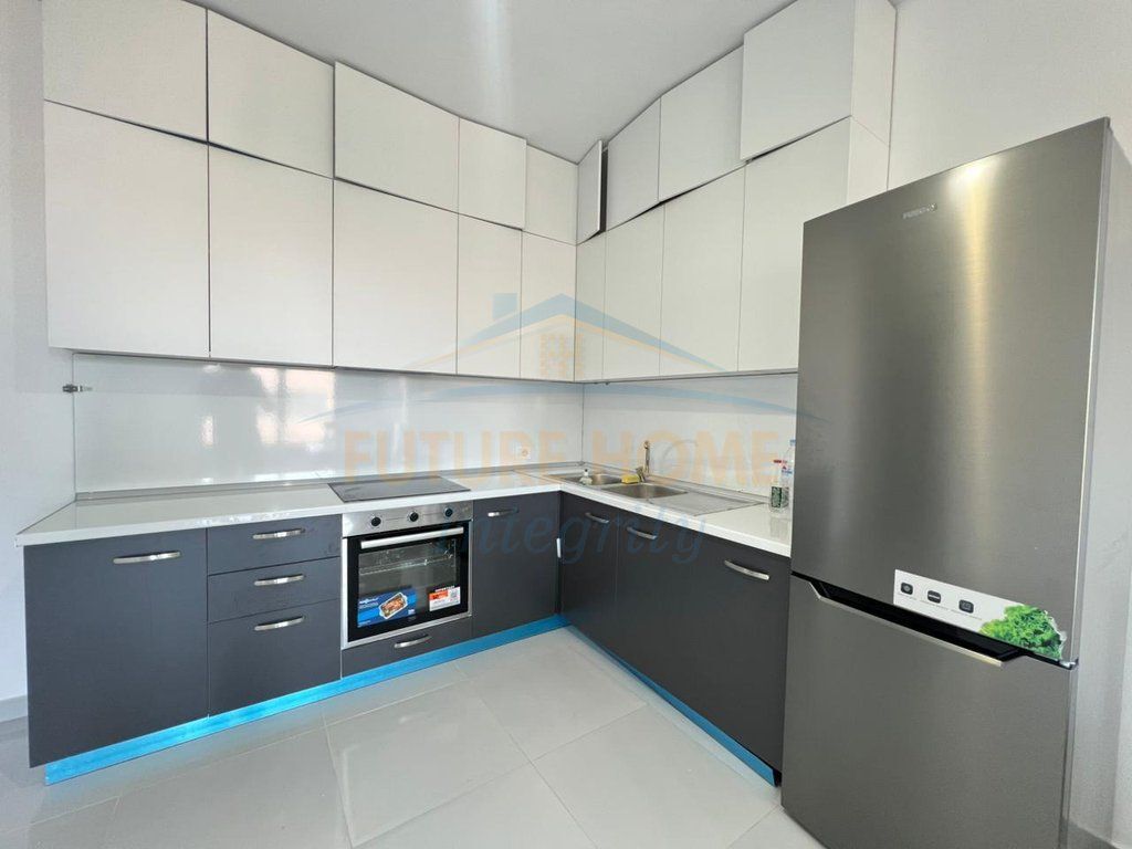 For sale, Apartment 2+1+2, 5 Maji Street, Tirana.