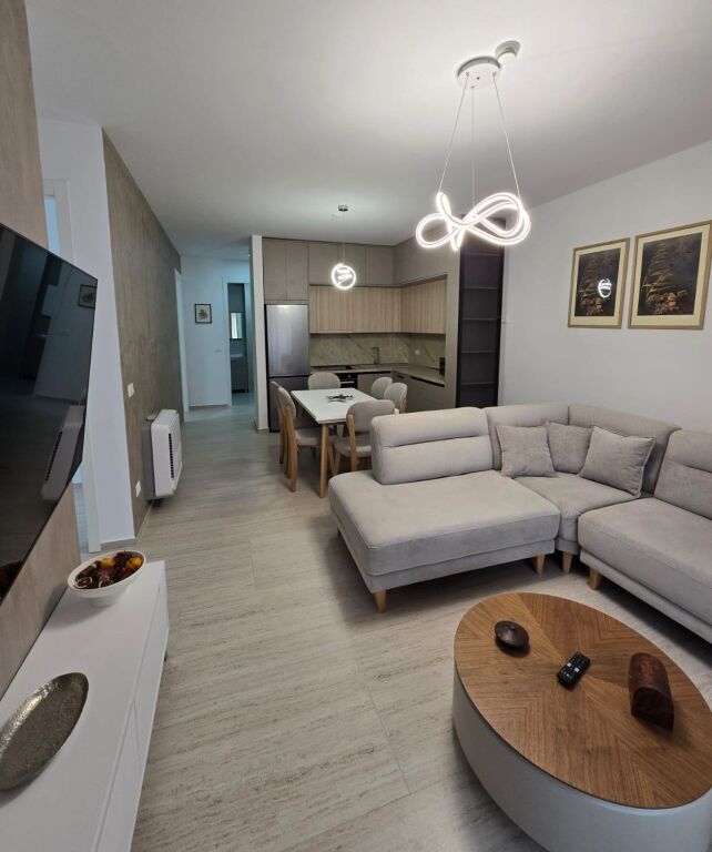 📌Jepet me qira apartament 3+1+2 në Forest Green 🌿 – Liqeni i Thatë