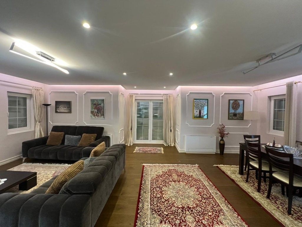 In Affitto - Villa in Garden Villas Residence, TEG