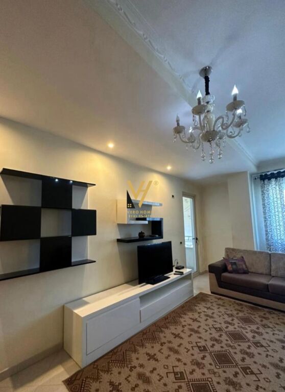 JEPET APARTAMENT 1+1 ME QIRA NE ASTIR 42.000 LEKE