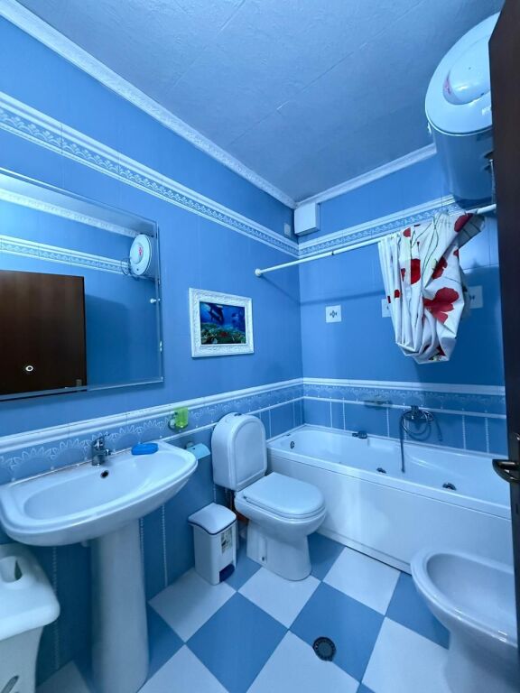 Apartament 2+1+2 me Qira – Zona e Bllokut, Tiran