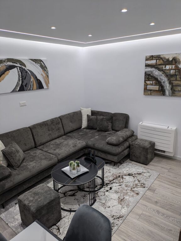 Qera | Apartament 1 + 1 | Rruga Ferit Xhajko | 600 €/muaj
