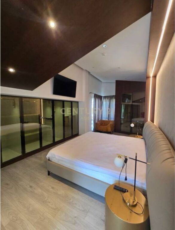 Luxury Villa for Sale in Long Hill Residence