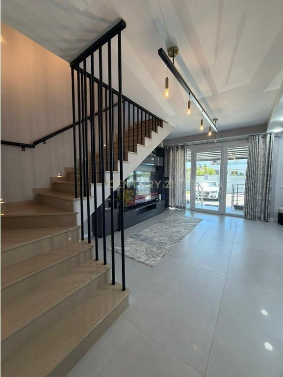VILLA MODERNA SU DUE PIANI IN VENDITA A XHAFZOTAJ, DURRES!