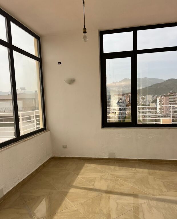 PENTHOUSE EKSKLUZIV PER SHITJE , NE ELBASAN