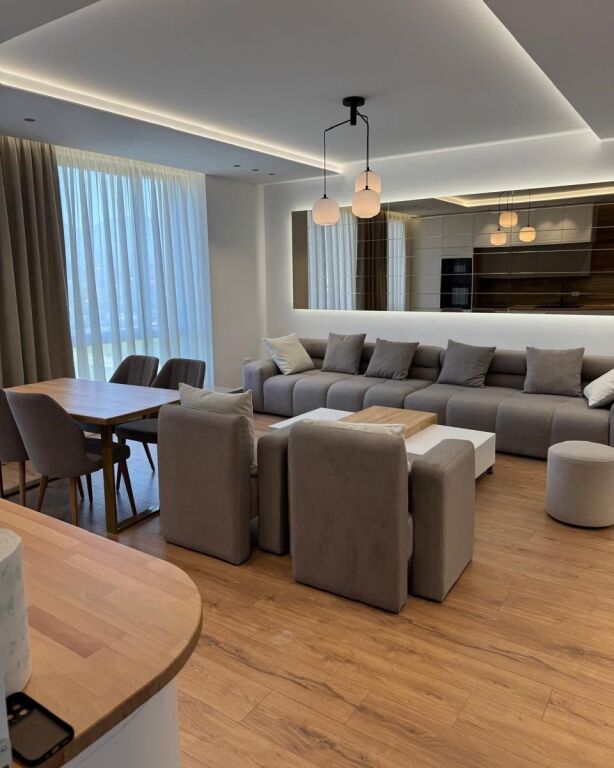 Apartament luksoz 1+1 me qira – Bulevardi i Ri !