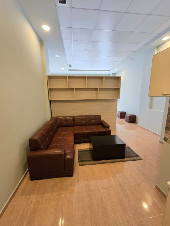 🏢 Commercial Space for Sale – Ambasador 2