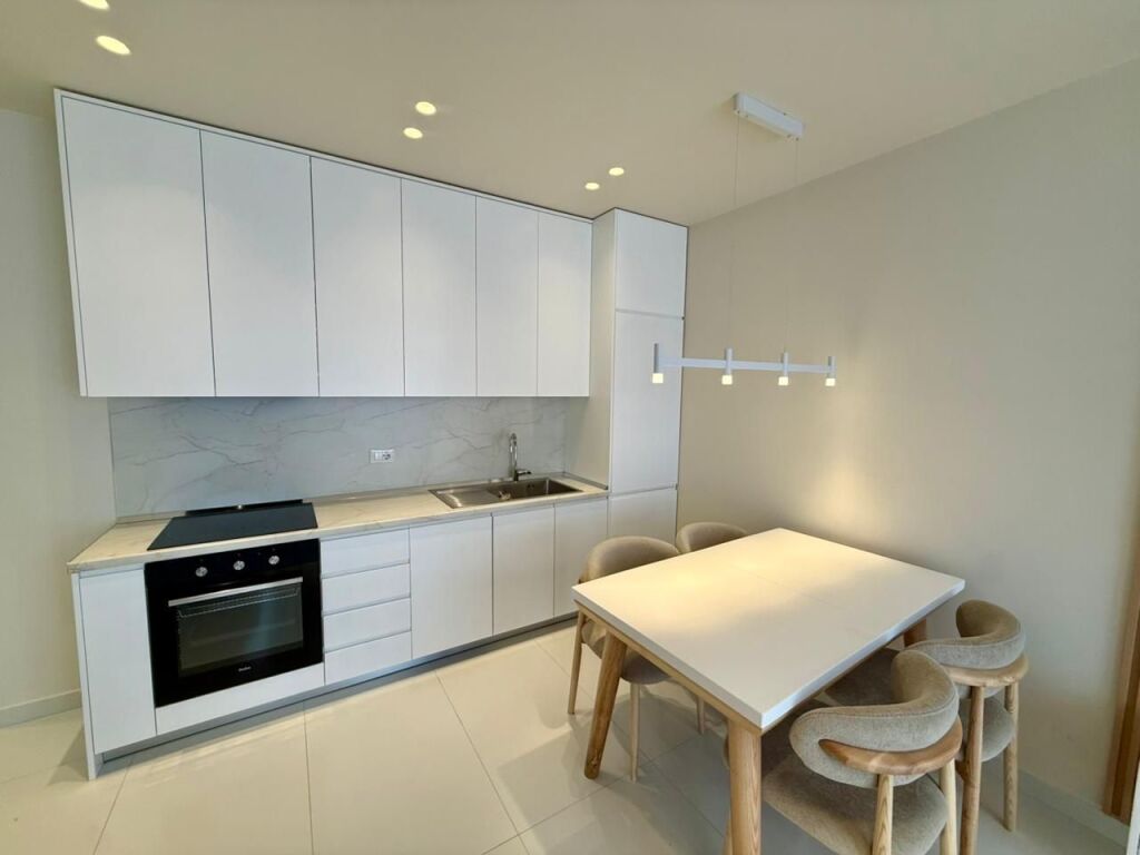📣 QERA SUPER Apartament 2+1 📍 Prane Universitetit Beder 🛣️ Rruga "Jordan Misja" ✨ 💶 Cmimi 75.000 Leke Ne Muaj