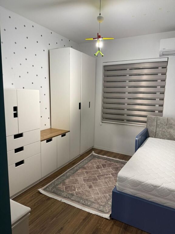 Jepet me qira apartament 2+1 në Brryl!