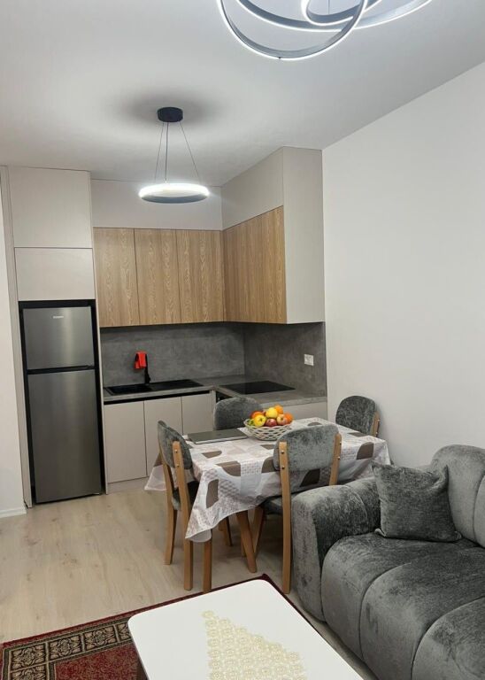 🏡 Jepet me qira apartament 1+1 tek Univers City