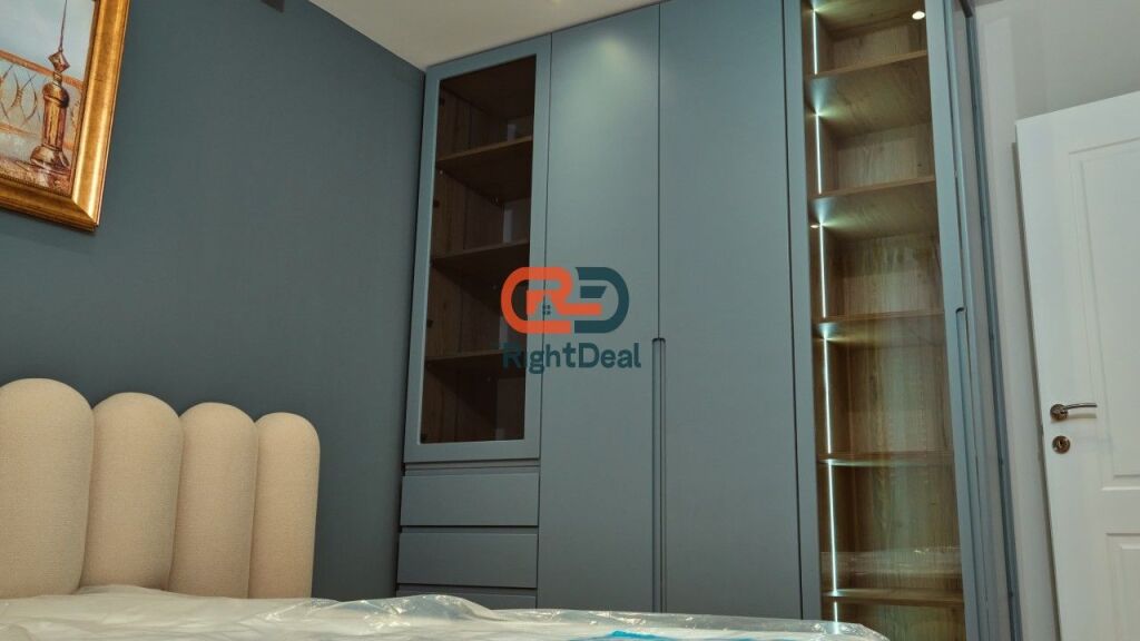 Ne Bllok, Jepet Me Qira Apartament 1+1, Totalisht I Investuar!!
